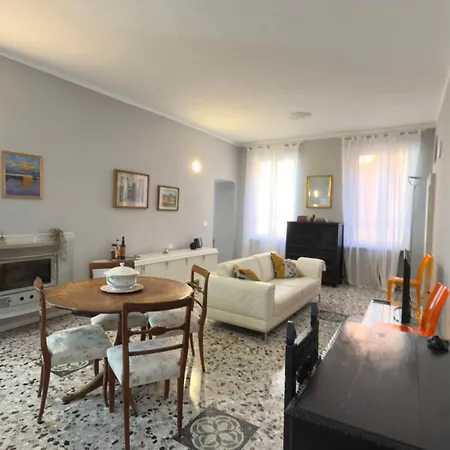 Corte Onorata 파르마